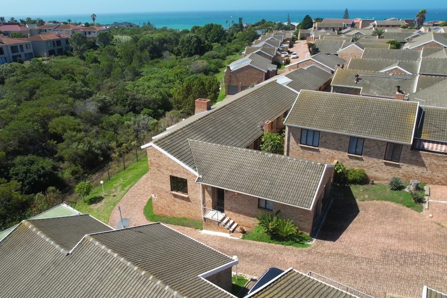 4 Bedroom Property for Sale in Jeffreys Bay Central Eastern Cape
